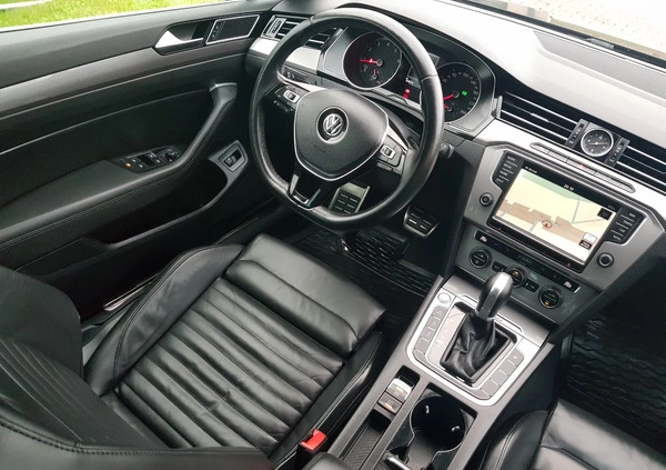 Volkswagen Passat cena 84000 przebieg: 165000, rok produkcji 2016 z Włodawa małe 781
